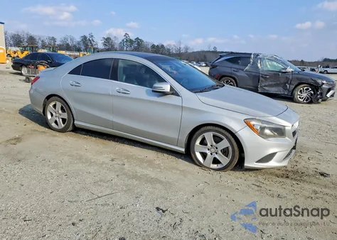 2015 Mercedes-Benz Cla 250 z USA, uszkodzony, nr VIN WDDSJ4EB8FN187836